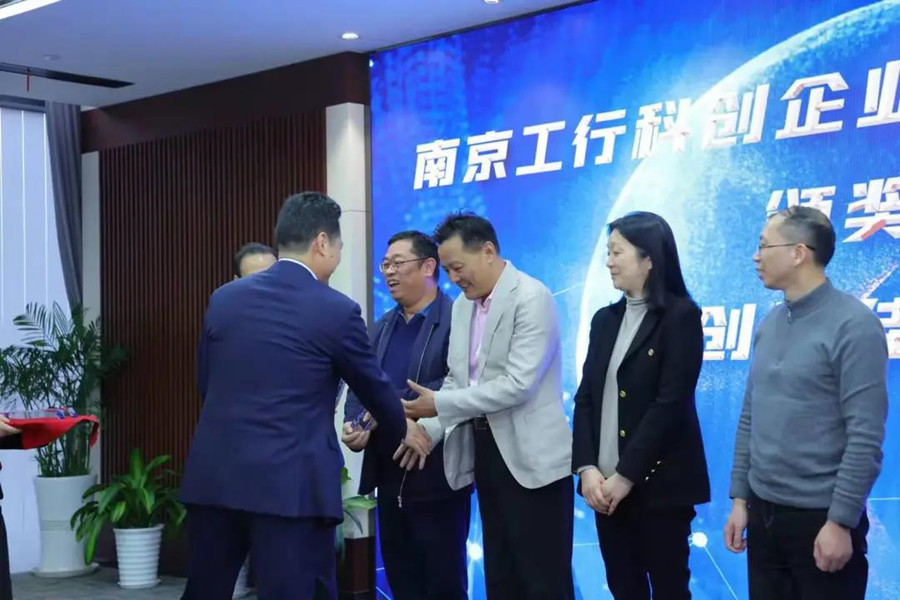 9223b421-1e7c-419f-aa4b-3925652611af_副本.jpg