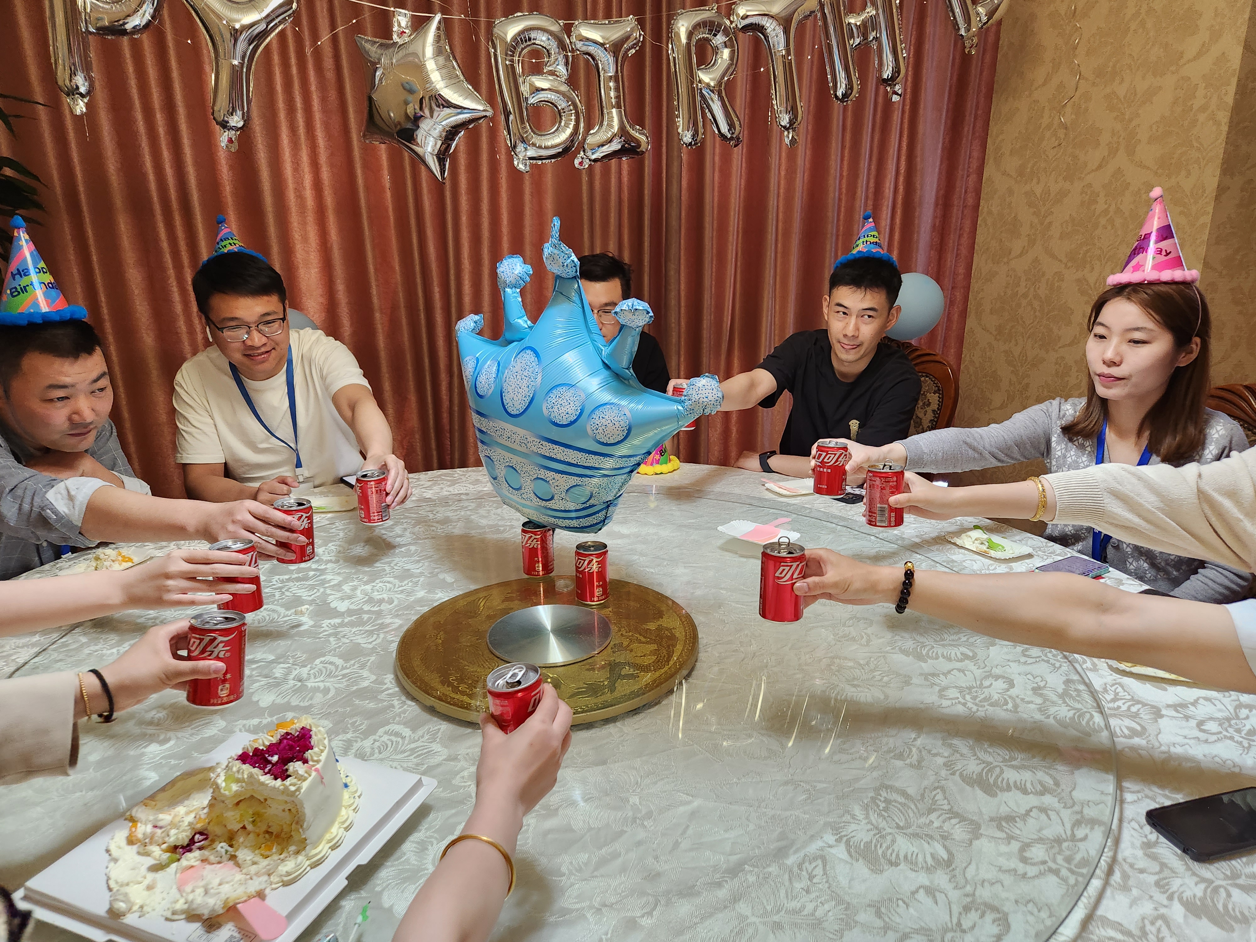 举杯.jpg